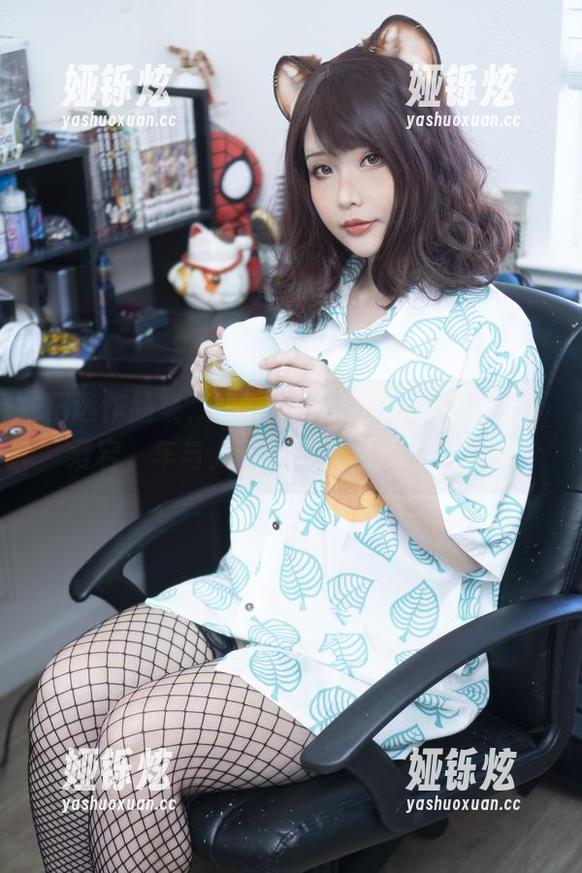 Hana Bunny 精选作品集,Hana Bunny的赛车女郎爱宕,车与人都是赛道上的冠军啊!